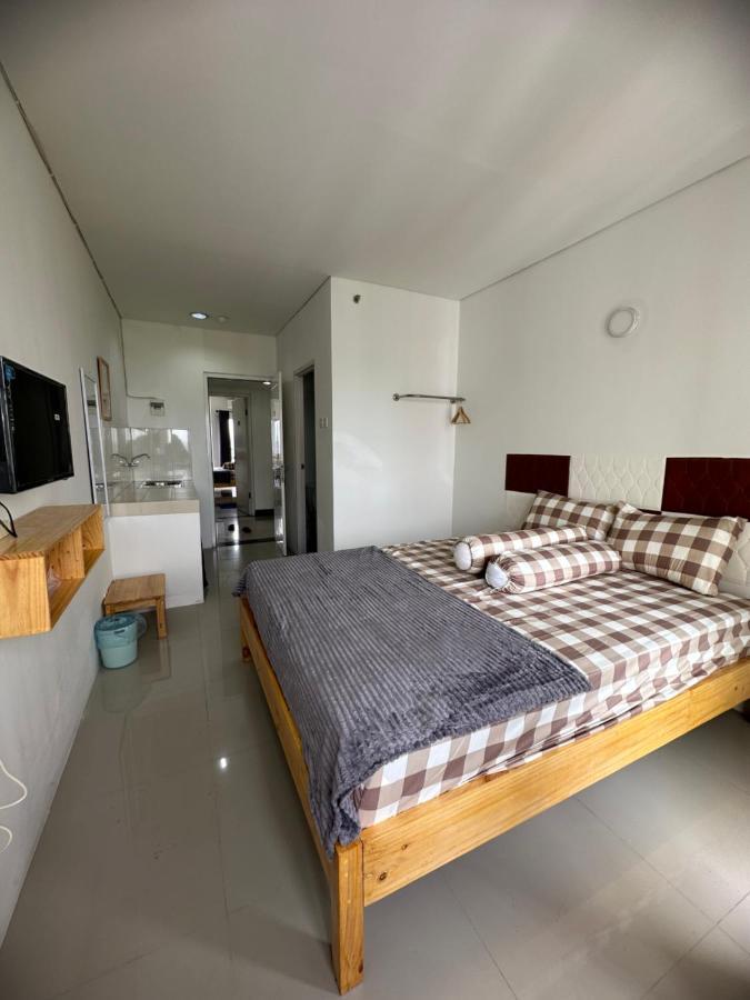 Apartment Grand Sentraland Karawang Manage By Laguna Room Exterior photo